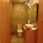 Uva فندق مبيت وإفطار 4*