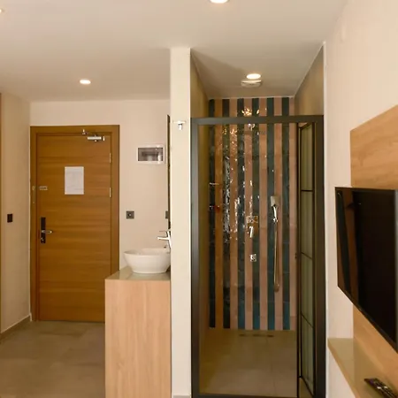 Uva ベッド・アンド・ブレックファスト フェティエ