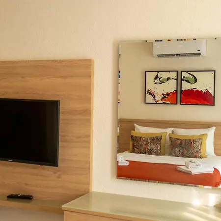 Alojamento de Acomodação e Pequeno-almoço Uva 4*